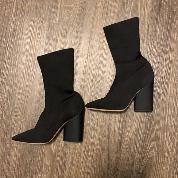 Yeezy Sock Boots - Season 4 - Picture 7 of 10